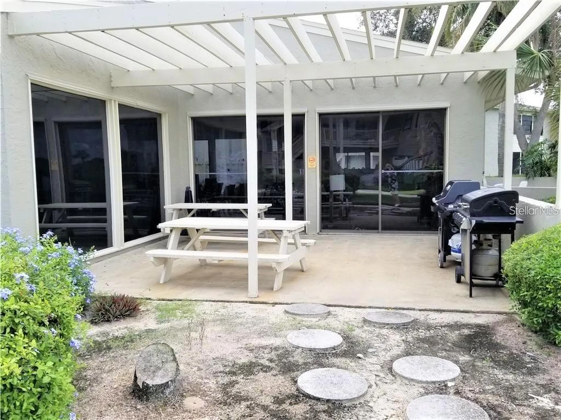 25 Windrush Bay Drive Tarpon Springs FL 34689