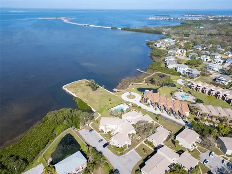 25 Windrush Bay Drive Tarpon Springs FL 34689