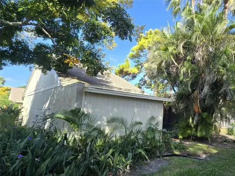 25 Windrush Bay Drive Tarpon Springs FL 34689