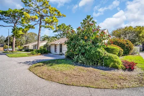 25 Windrush Bay Drive Tarpon Springs FL 34689