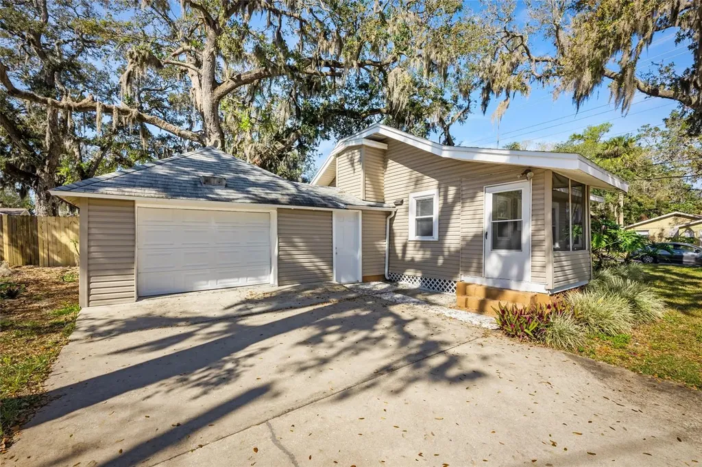 125 Walker Street Daytona Beach FL 32117