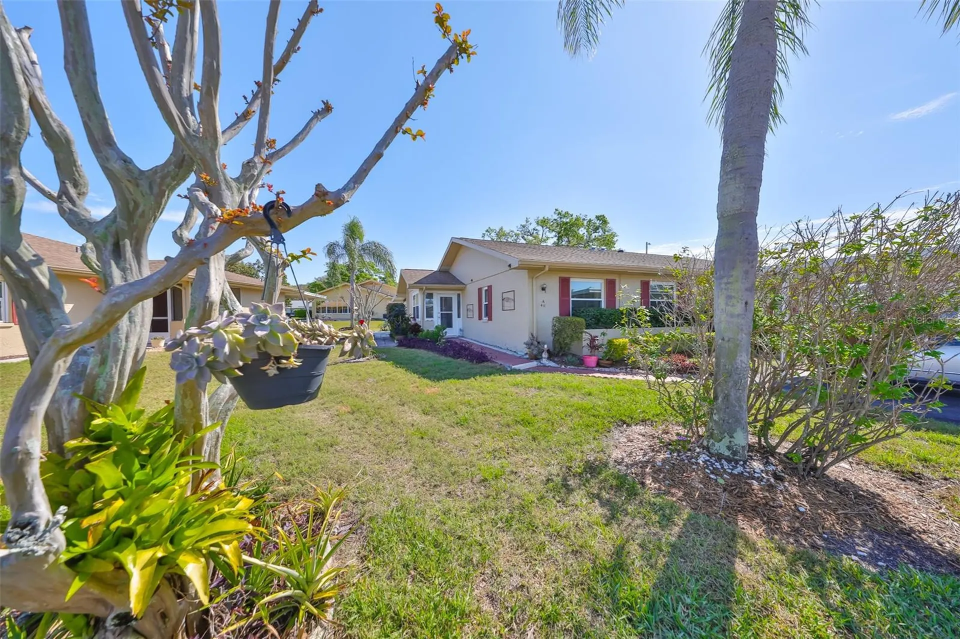 411 Faraday Trail Sun City Center FL 33573