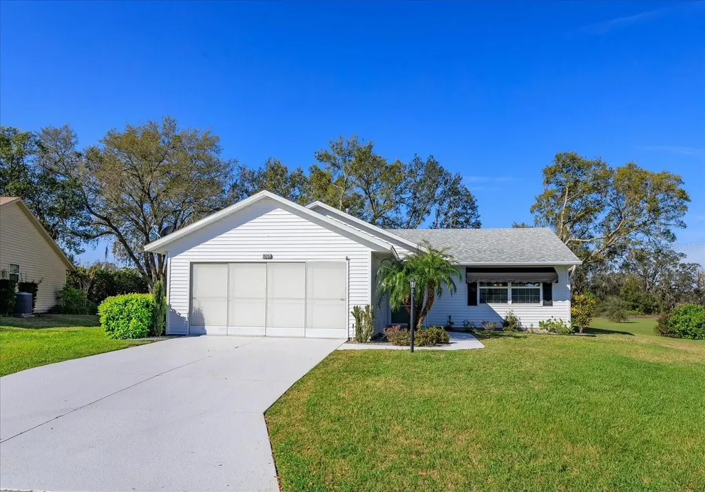 26315 Newcombe Circle Leesburg FL 34748