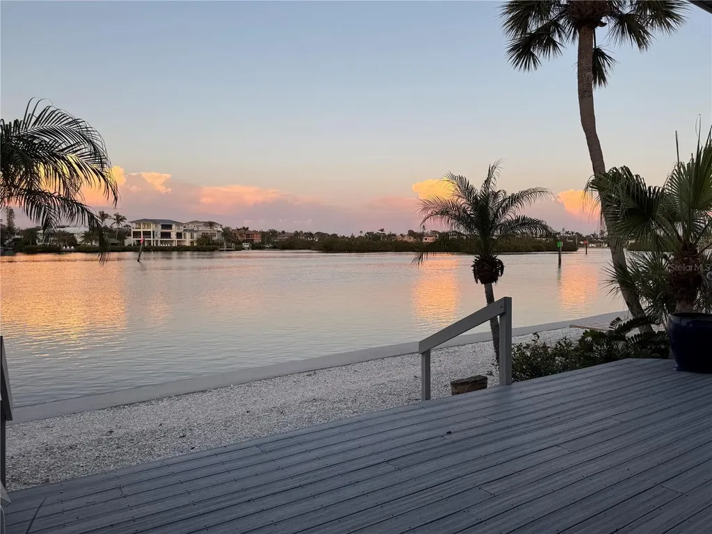 1374 Moonmist Drive Sarasota FL 34242