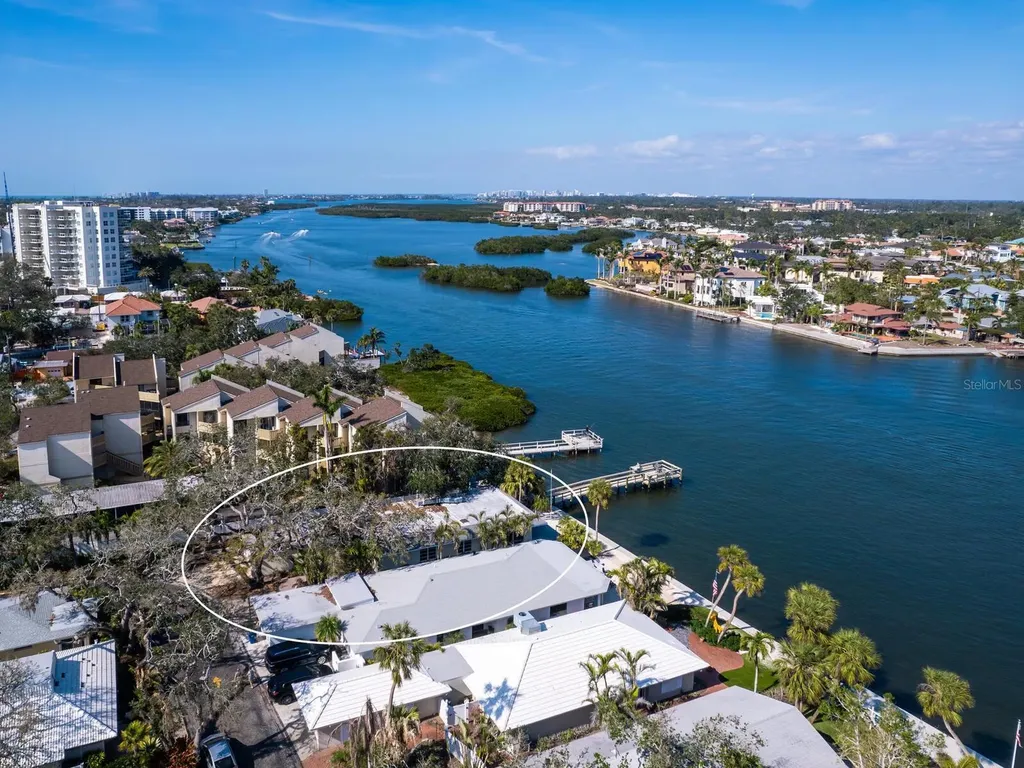 1374 Moonmist Drive Sarasota FL 34242