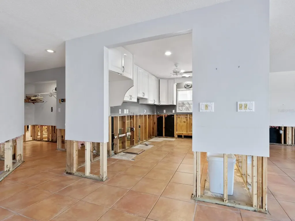 1374 Moonmist Drive Sarasota FL 34242