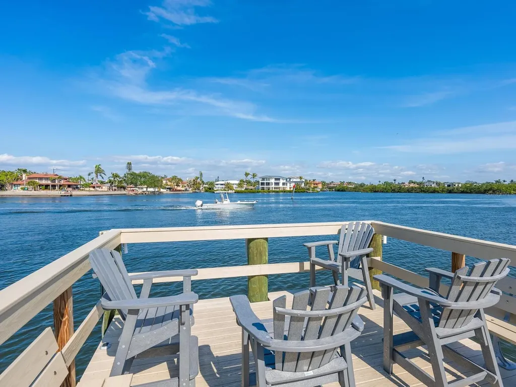 1374 Moonmist Drive Sarasota FL 34242