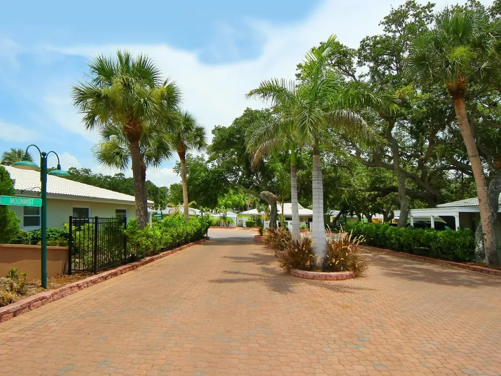 1374 Moonmist Drive Sarasota FL 34242