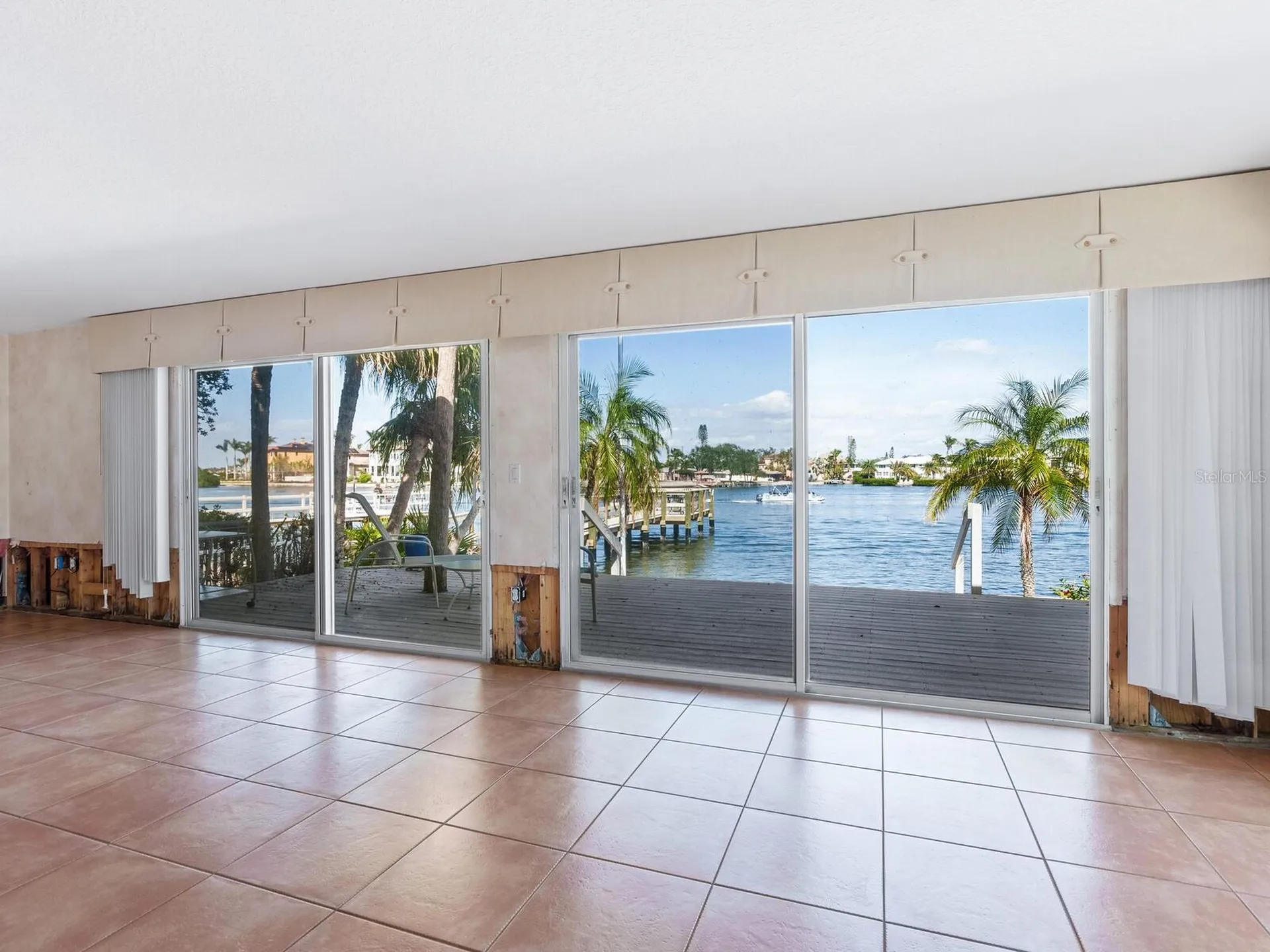 1374 Moonmist Drive Sarasota FL 34242