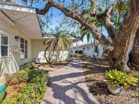 1374 Moonmist Drive Sarasota FL 34242