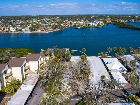 1374 Moonmist Drive Sarasota FL 34242