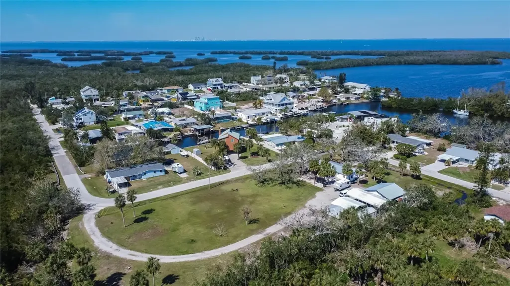 1019 Canal Street Ruskin FL 33570