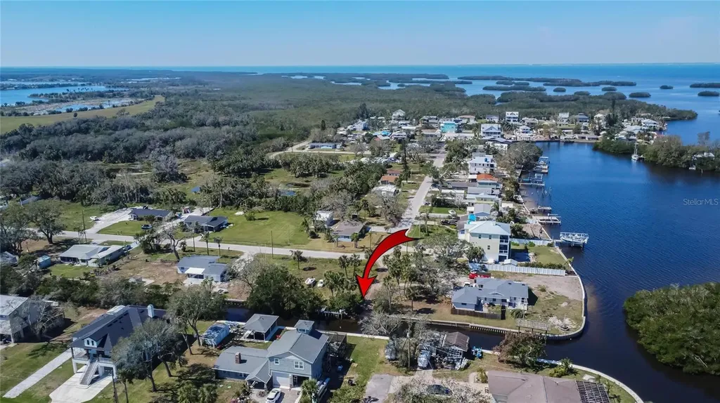 1019 Canal Street Ruskin FL 33570