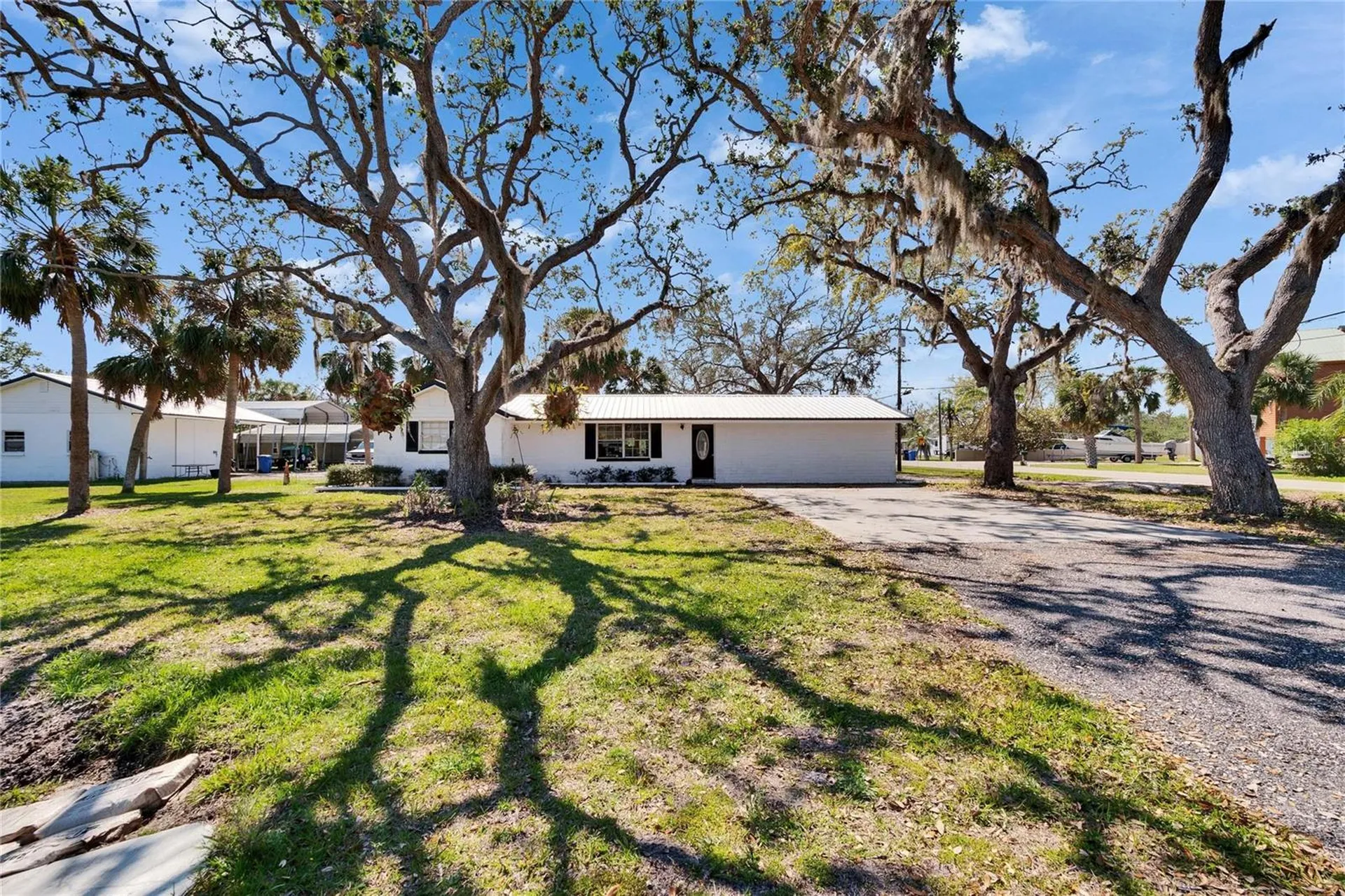 1019 Canal Street Ruskin FL 33570