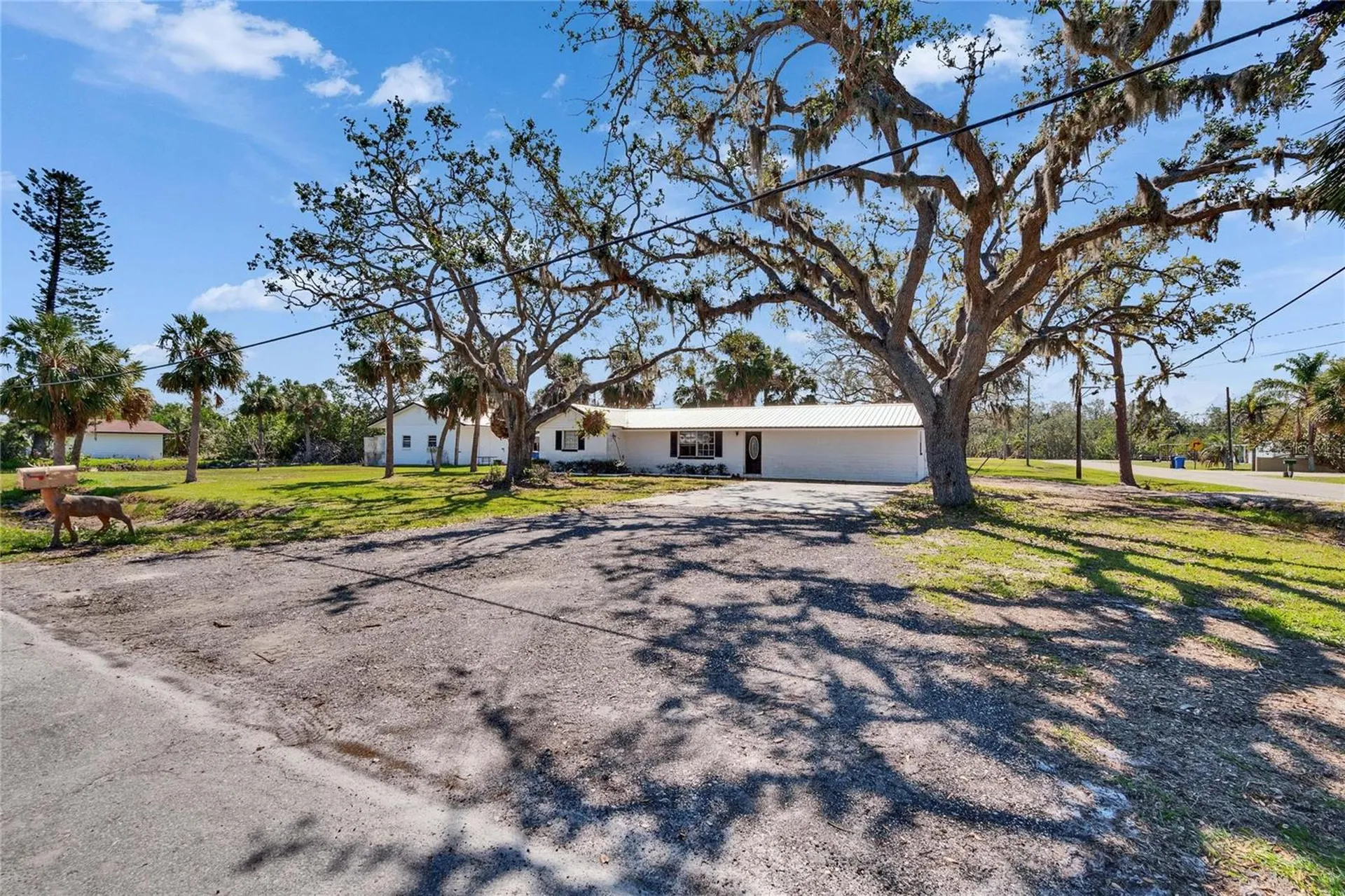 1019 Canal Street Ruskin FL 33570