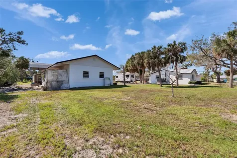 1019 Canal Street Ruskin FL 33570