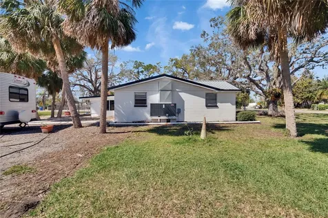 1019 Canal Street Ruskin FL 33570