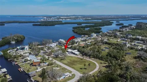 1019 Canal Street Ruskin FL 33570