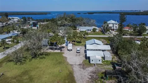 1019 Canal Street Ruskin FL 33570