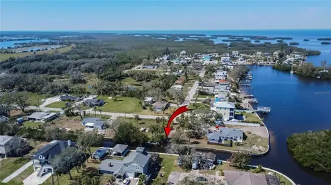 1019 Canal Street Ruskin FL 33570