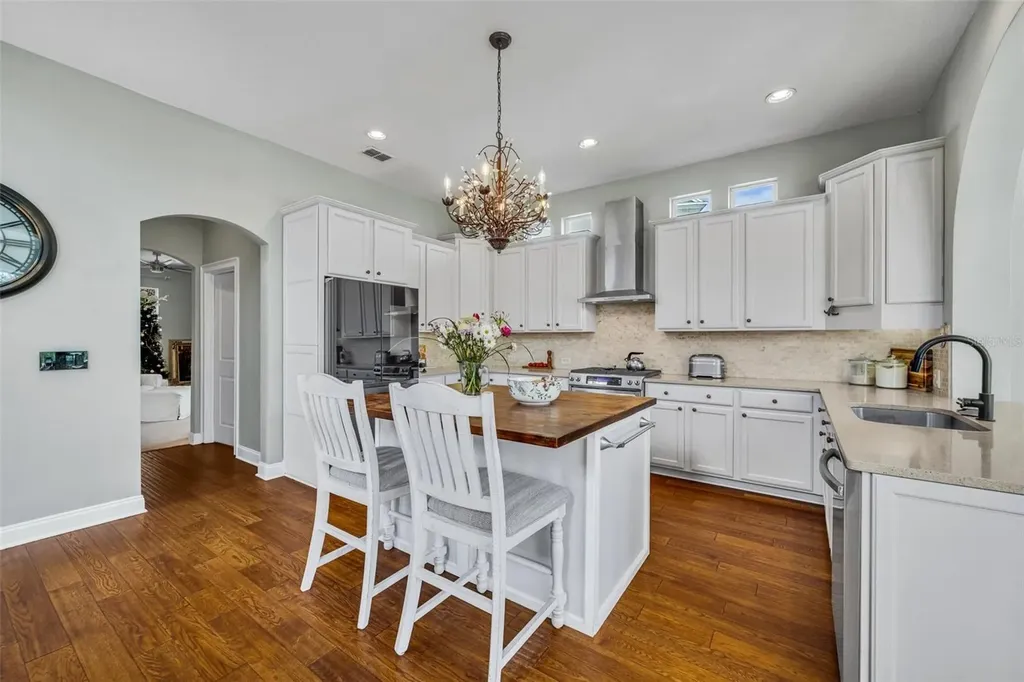 807 Oak Shadows Road Celebration FL 34747