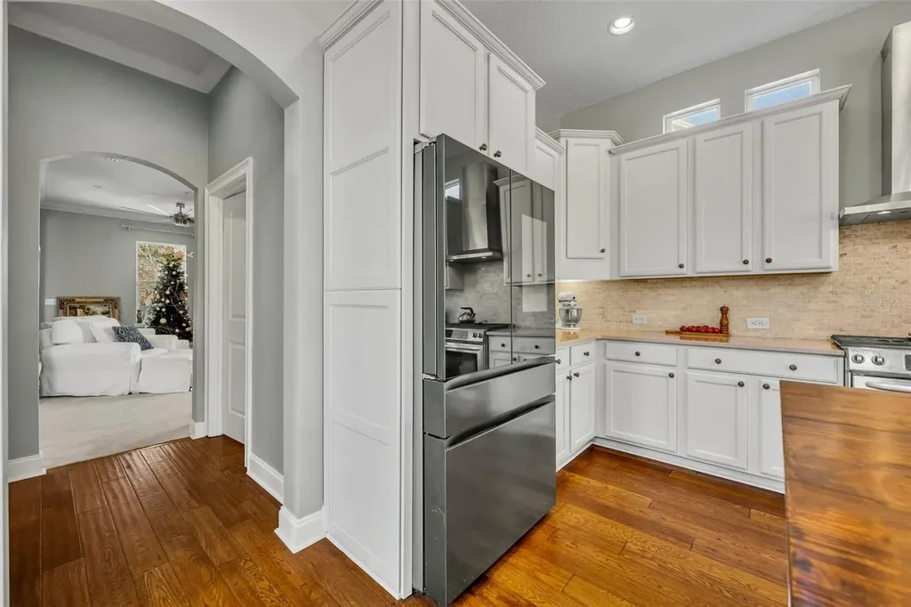 807 Oak Shadows Road Celebration FL 34747
