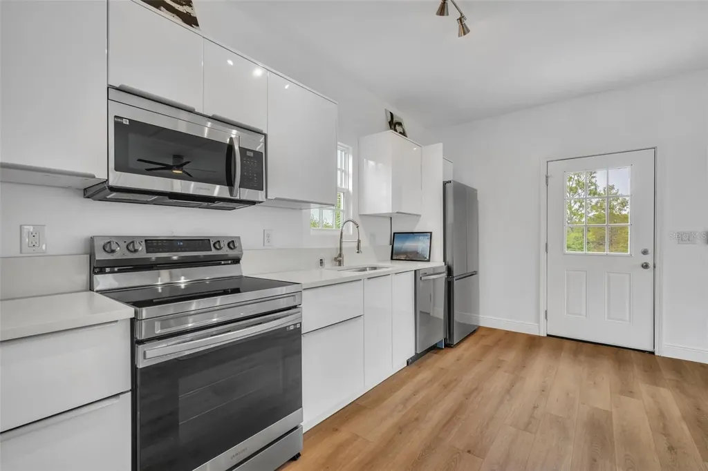 807 Oak Shadows Road Celebration FL 34747