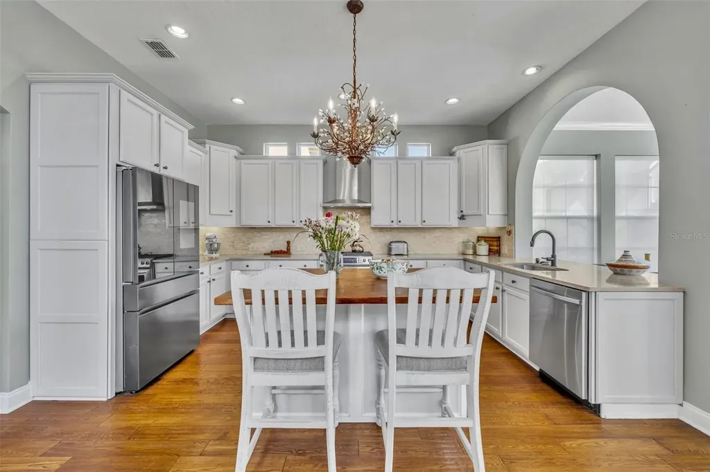 807 Oak Shadows Road Celebration FL 34747