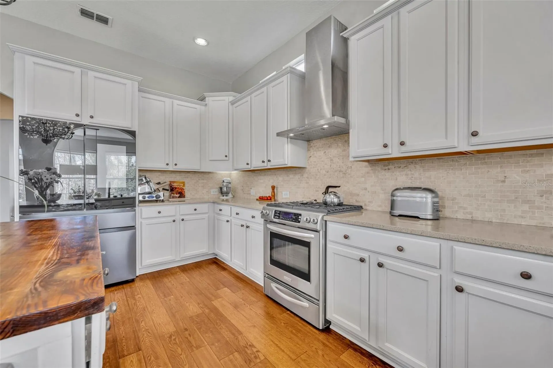 807 Oak Shadows Road Celebration FL 34747