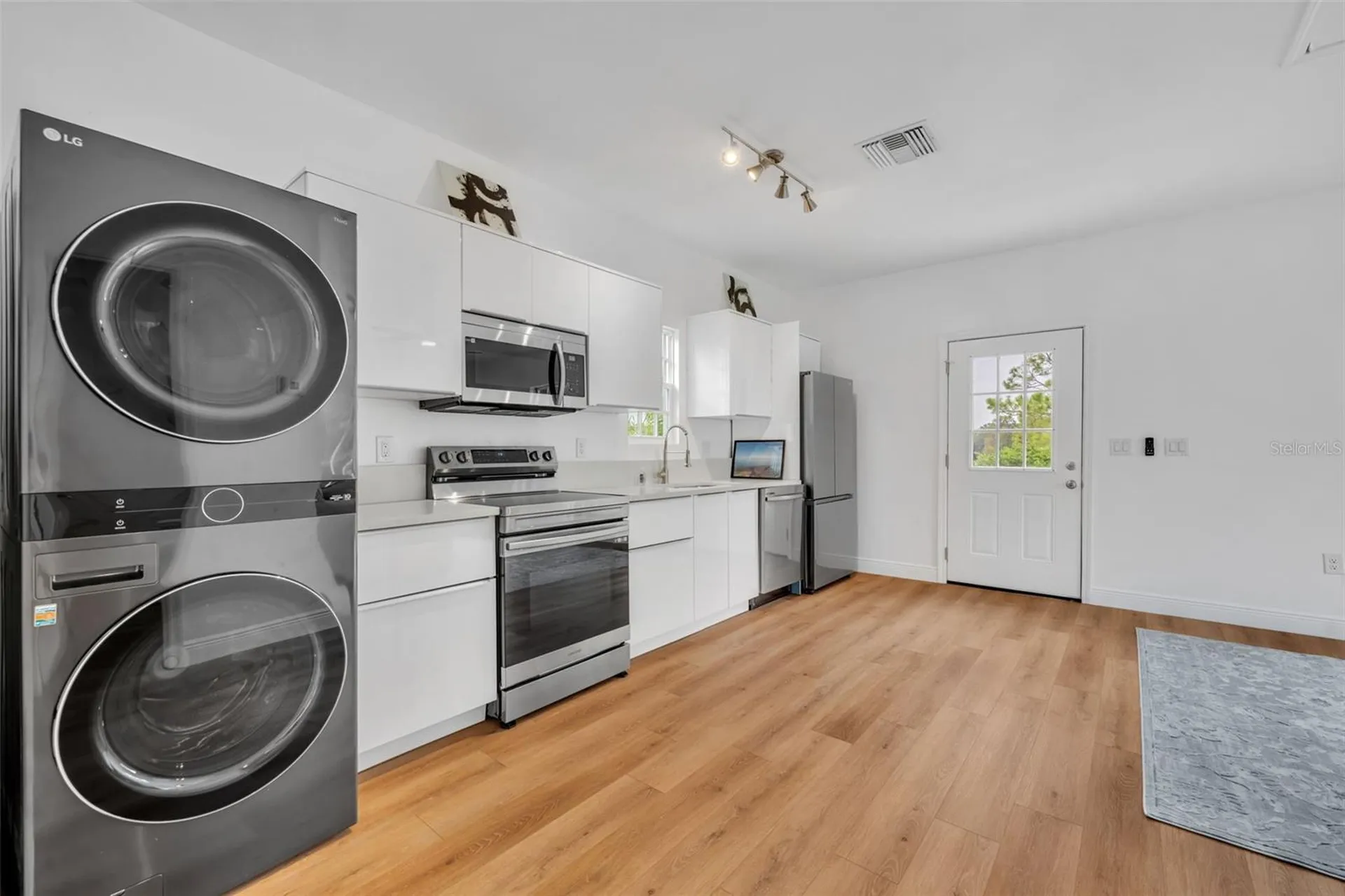 807 Oak Shadows Road Celebration FL 34747