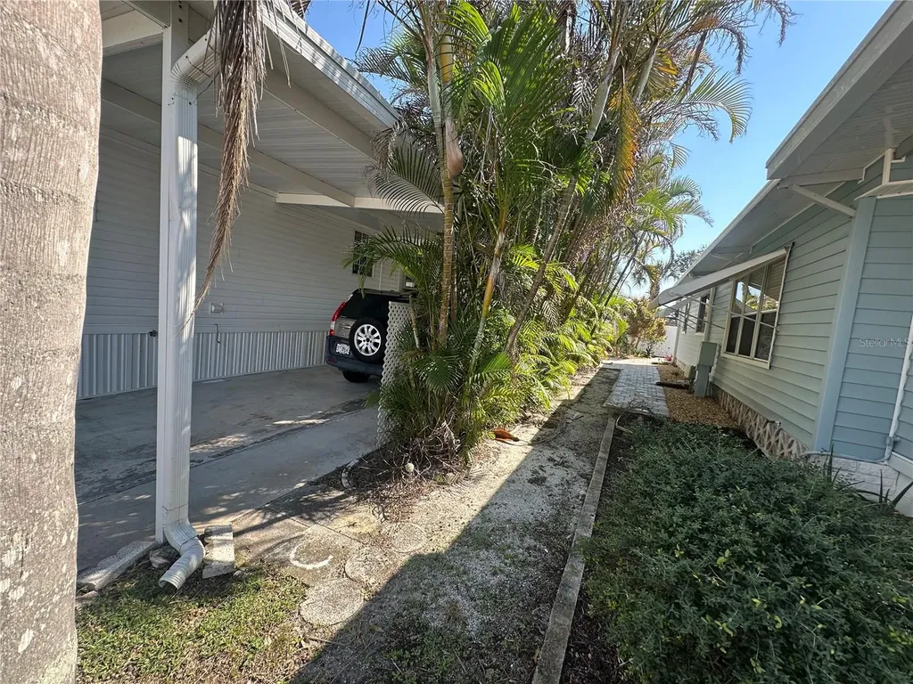 730 Gloriosa Road Venice FL 34293