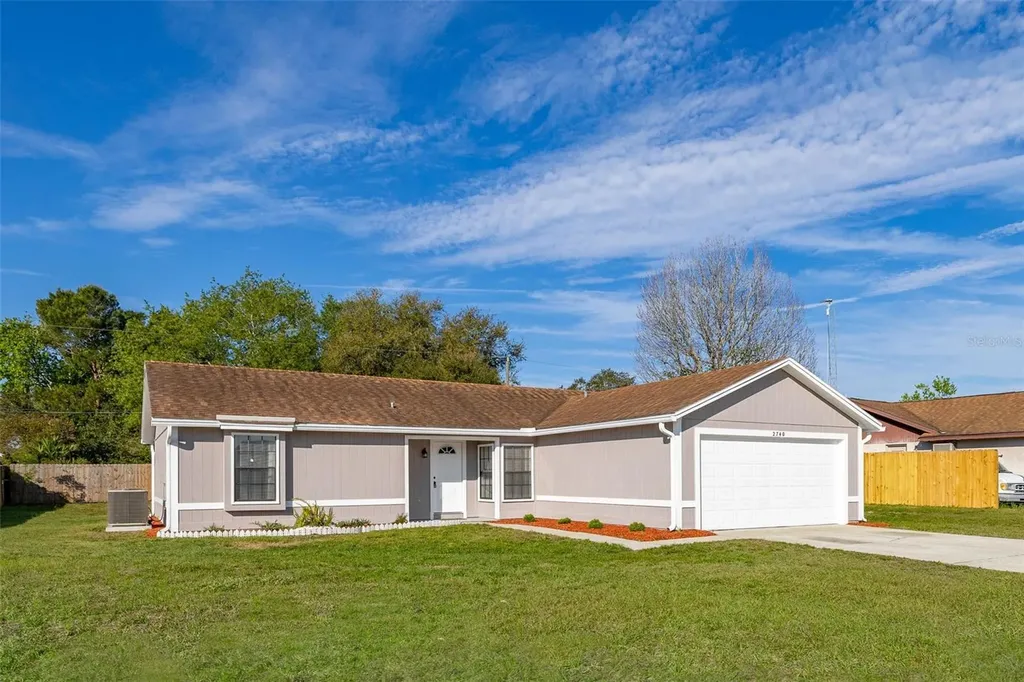 2740 Courtland Boulevard Deltona FL 32738