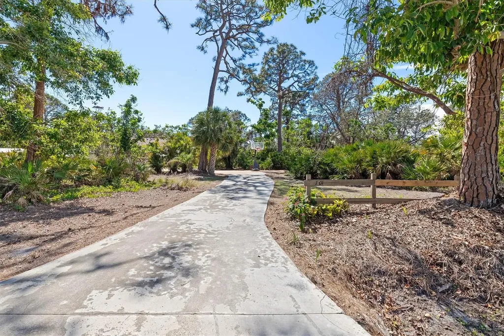 1701 Overbrook Road Englewood FL 34223
