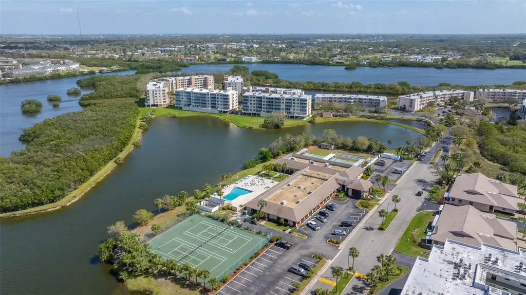 10038 62nd Terrace N St Petersburg FL 33708