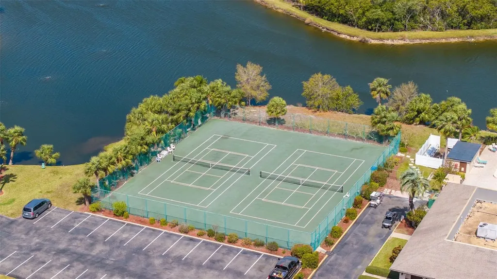 10038 62nd Terrace N St Petersburg FL 33708