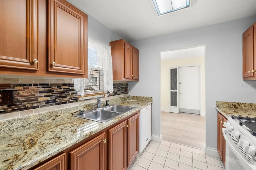 10038 62nd Terrace N St Petersburg FL 33708