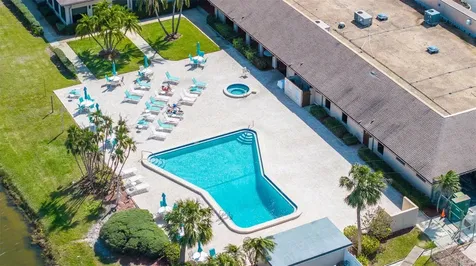 10038 62nd Terrace N St Petersburg FL 33708