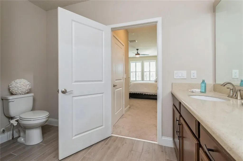 7517 Laureate Boulevard Orlando FL 32827