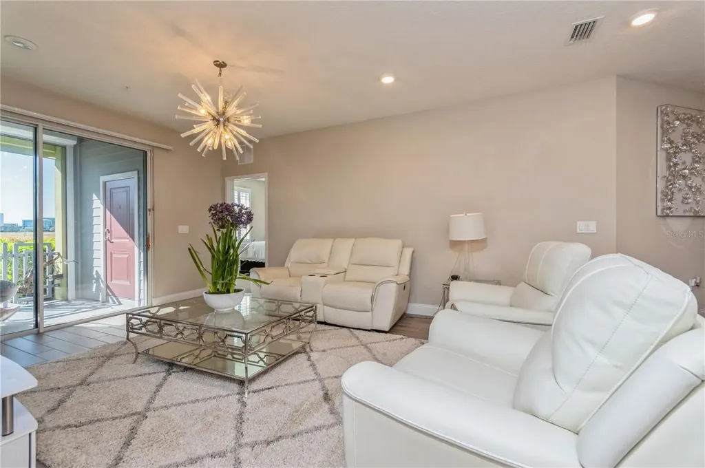 7517 Laureate Boulevard Orlando FL 32827