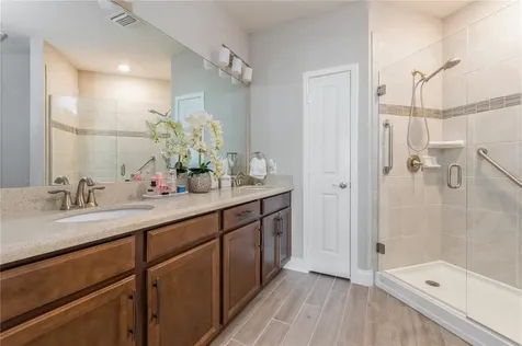 7517 Laureate Boulevard Orlando FL 32827