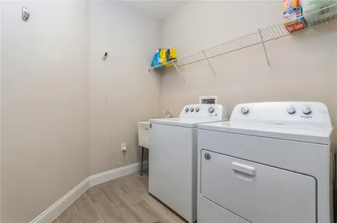 7517 Laureate Boulevard Orlando FL 32827