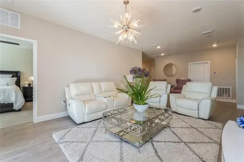 7517 Laureate Boulevard Orlando FL 32827