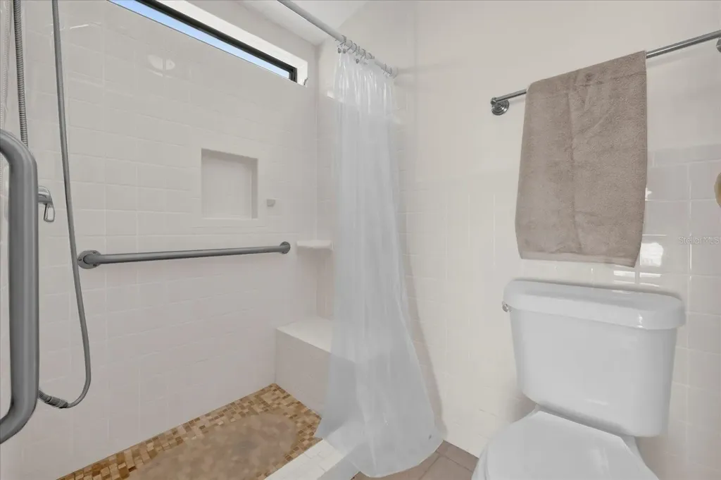2135 Canopy Circle Zellwood FL 32798