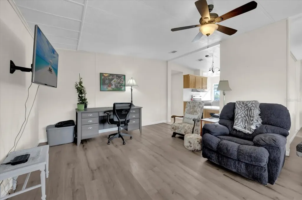 2135 Canopy Circle Zellwood FL 32798