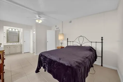 2135 Canopy Circle Zellwood FL 32798