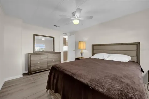 2135 Canopy Circle Zellwood FL 32798