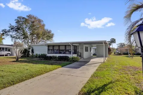 2135 Canopy Circle Zellwood FL 32798