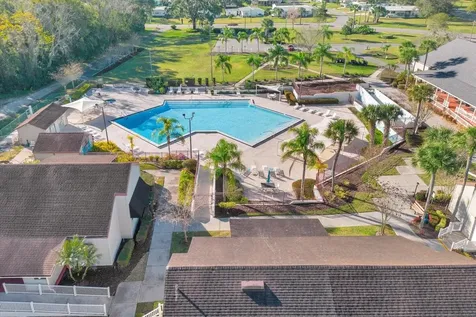 2135 Canopy Circle Zellwood FL 32798