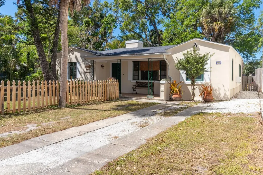 919 N Osprey Avenue Sarasota FL 34236