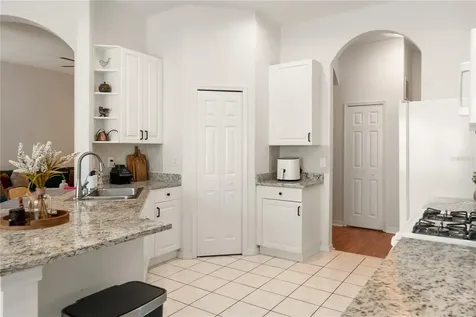 993 Everest Clermont FL 34711
